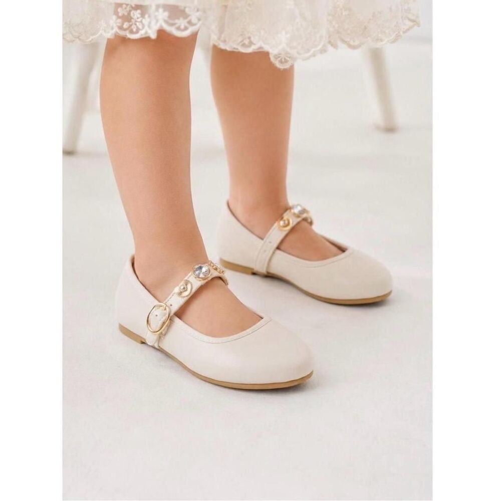 Art-class Cream Footwear